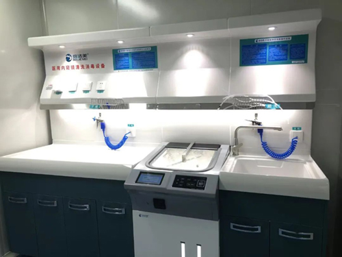 澧县第三人民医院内镜自动清洗消毒设备安装与调试完成