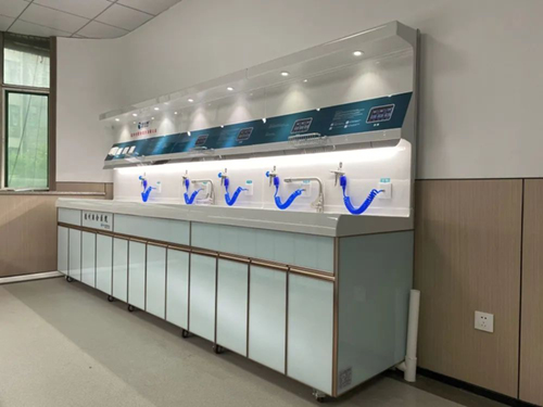 德州联合医院内镜清洗工作站安装与调试完成