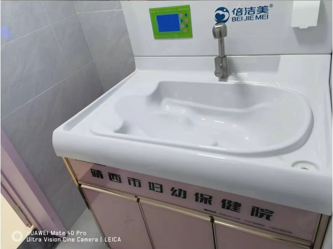 广西靖西市妇幼保健院婴儿洗浴中心安装调试完成